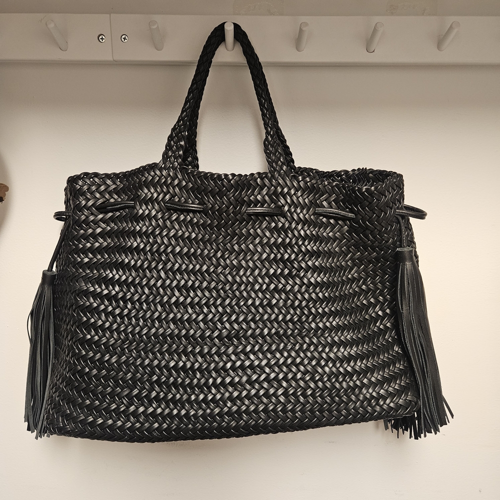 Chic LEATHER Black Woven Tote Bag